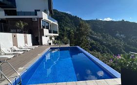 Villa Deluxe Kvariati