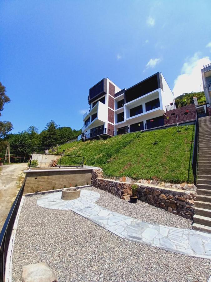 Villa Deluxe Квариати Экстерьер фото