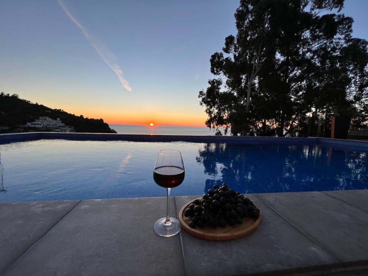Villa Deluxe Квариати Экстерьер фото